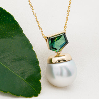 Australian Teal-Green Parti Sapphire and South Sea Pearl Necklace in Yellow Gold by World Treasure Designs
