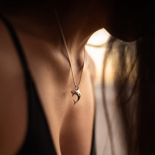 Reef Shark Necklace Side View in Sterling Silver by World Treasure Designs
