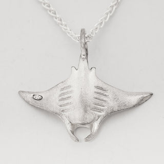 Silver Flying Manta Ray Pendant Underside