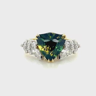 Blanche | Australian Green-Yellow Parti Sapphire Ring