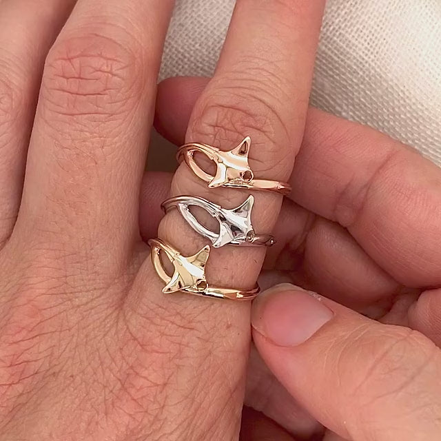 Tiny Manta Ray Ring