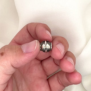 Whale Tail Fluke Bead