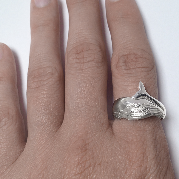 Silver Humpback Whale Ring Handcrafted