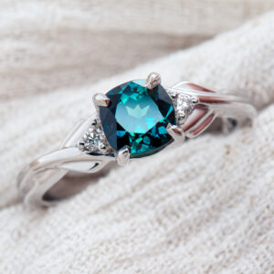 Aquamarine and white hot sale sapphire ring