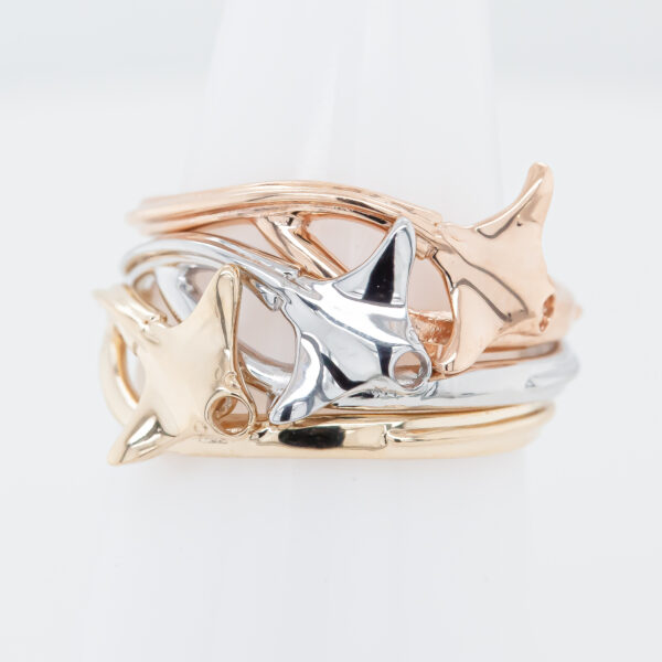 Manta Ray Ring in Yellow, White, Rose Gold