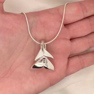 Whale deals fluke necklace